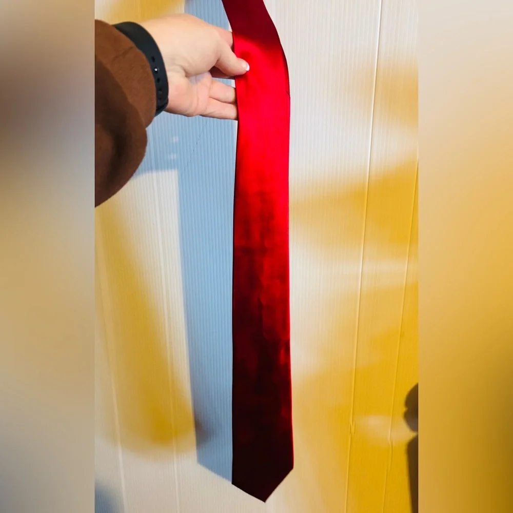 Ferrari Red Solid Satin Men's Tie - Picture 4 of 4